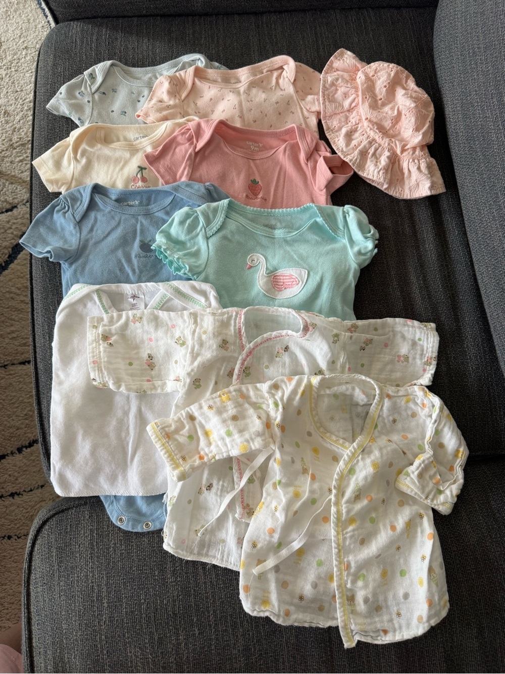 Cute baby clothes and hat 6-9 months
